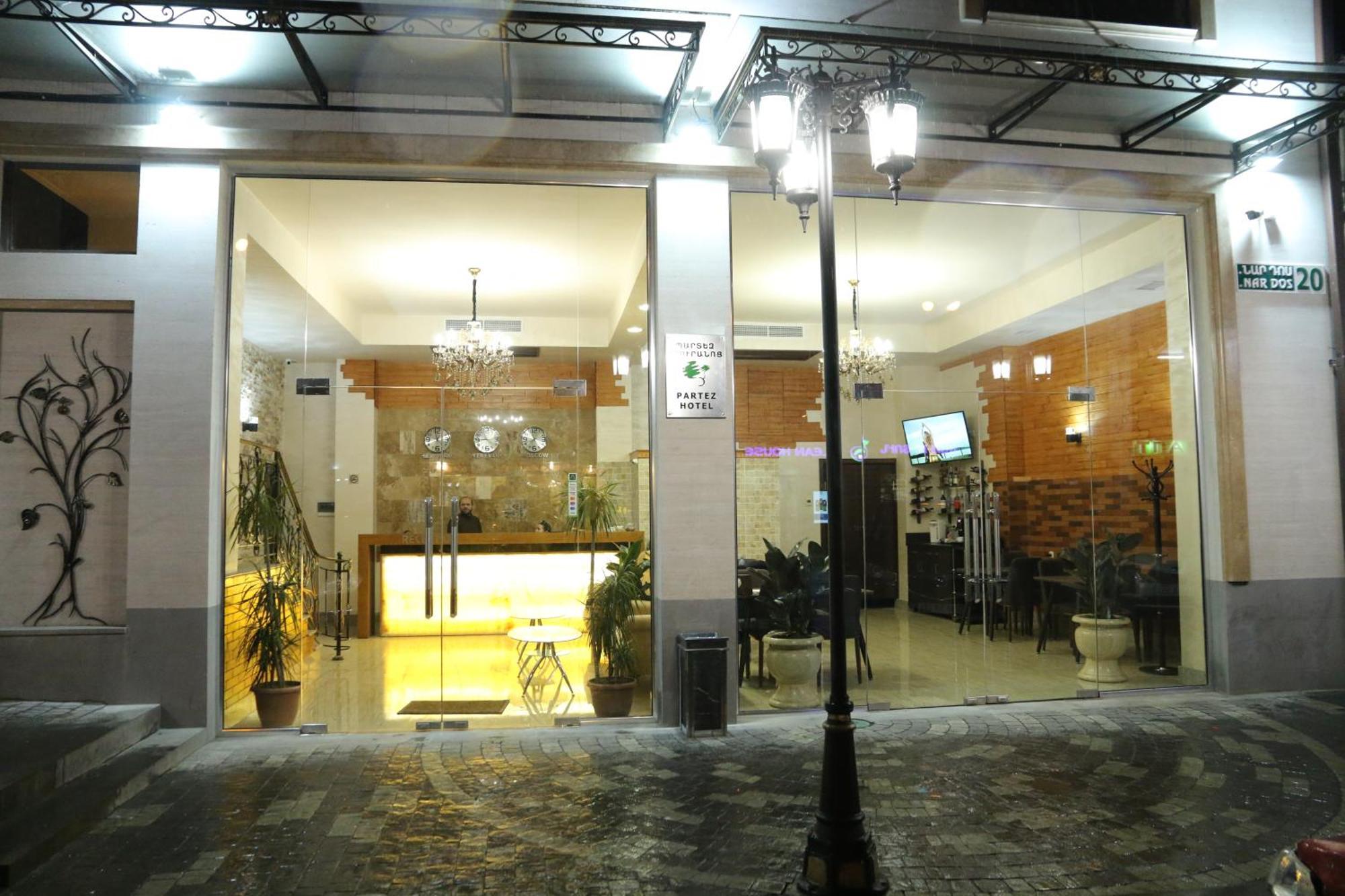 Hotel Partiez Yerevan Exterior photo