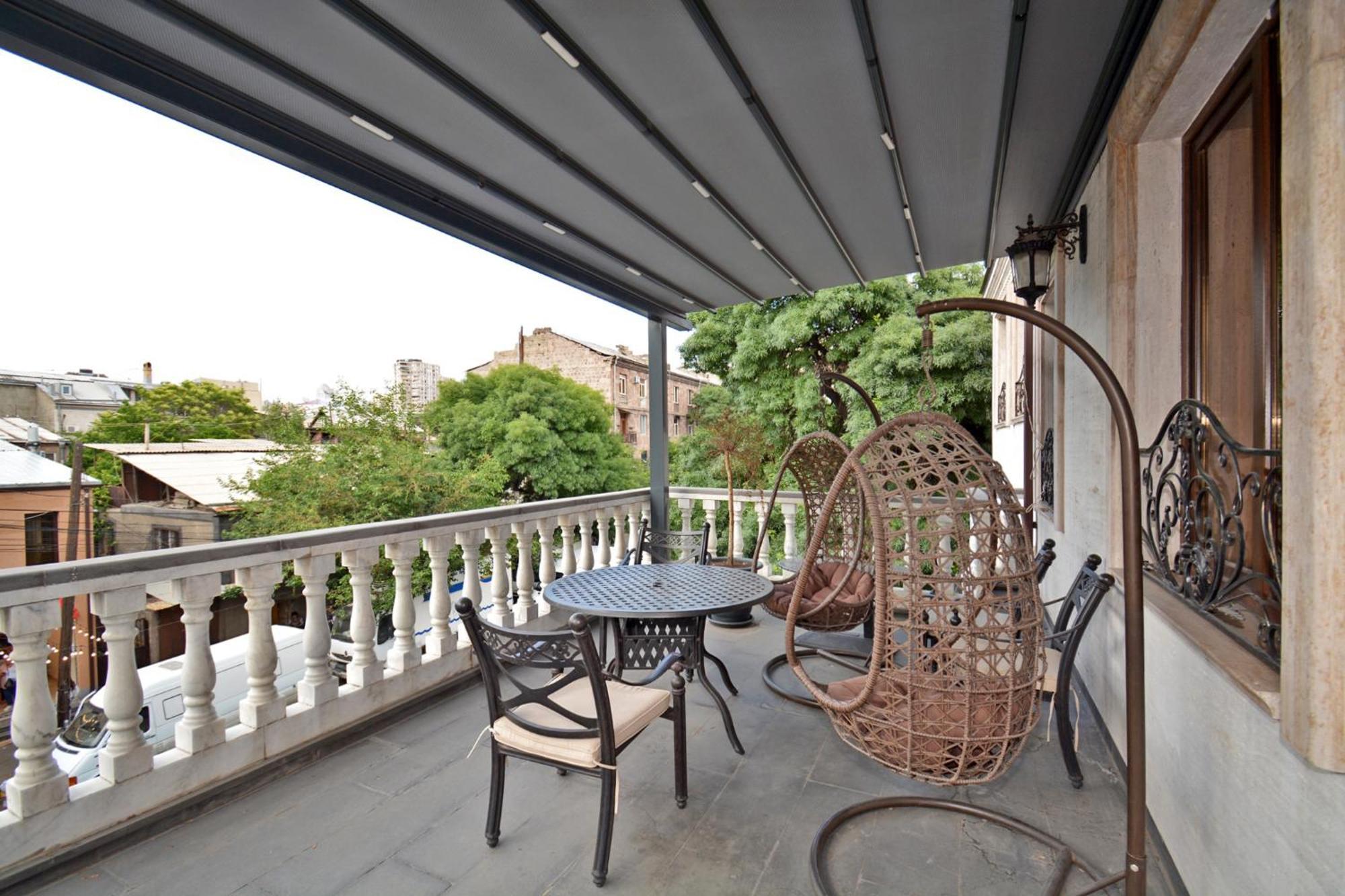 Hotel Partiez Yerevan Exterior photo