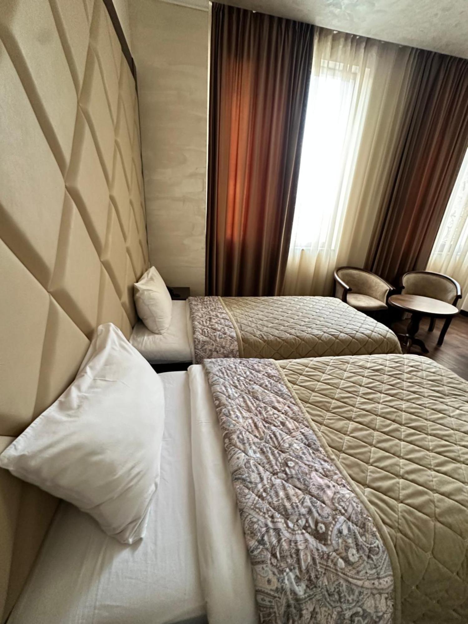 Hotel Partiez Yerevan Exterior photo